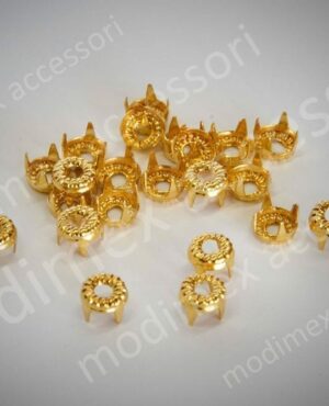 Borchie tonde forate effetto cornice lavorata art. 1026