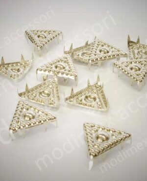 Rimmed triangular nailheads with raised design art. 1174