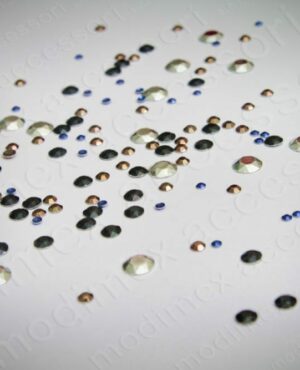 Faceted studs