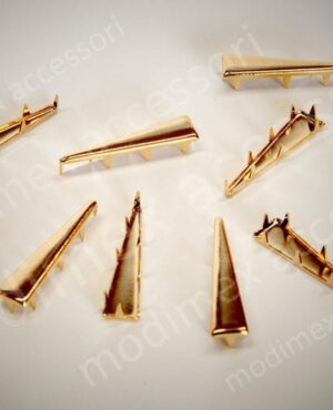 Flat triangular nailheads art. TRI 2506
