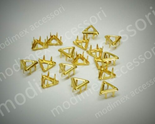 Triangular ring perforated studs art. Ringlet 526