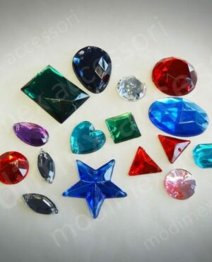 Strass sfaccettati con fori da cucire