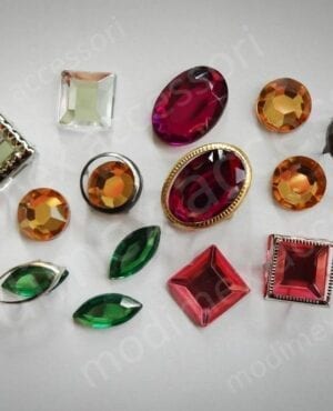 Strass sfaccettati da applicare con castone in metallo