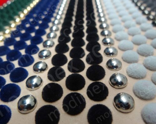 Velvet studs application